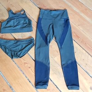 Lululemon three piece paddle time set.